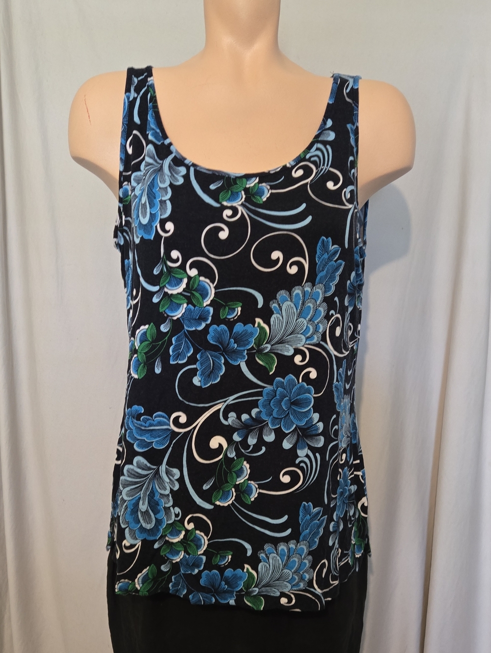 Chico's Royal Blue multi tank top.